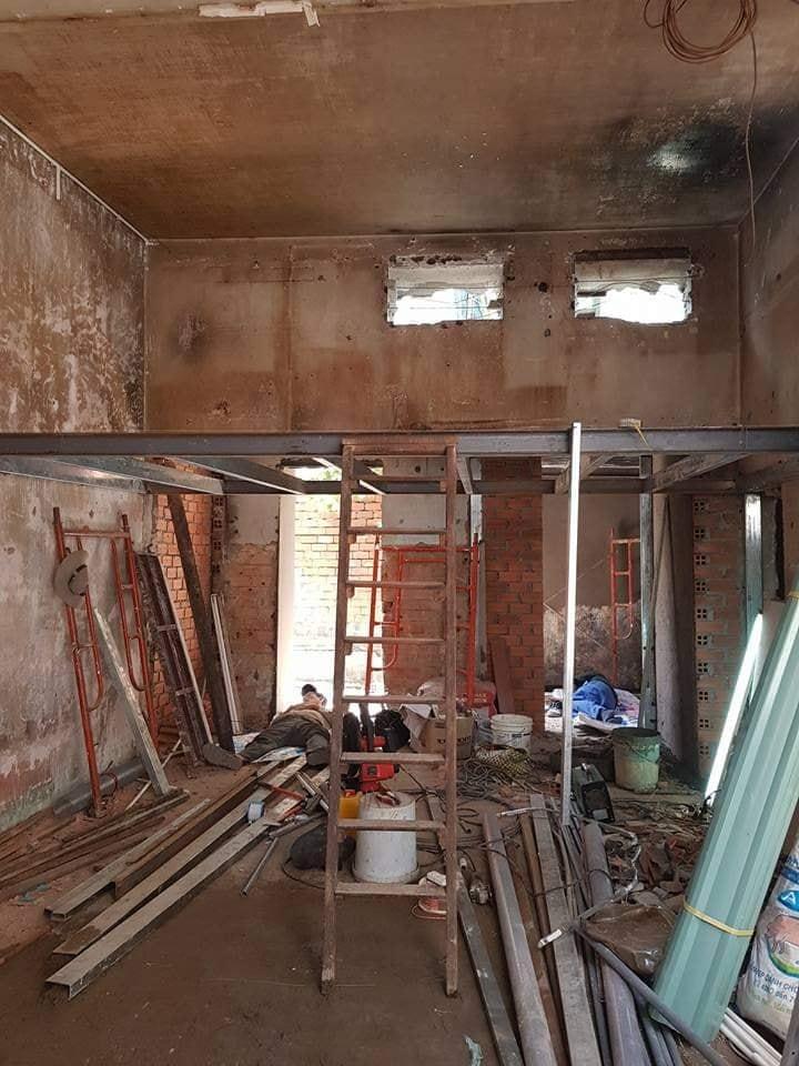 Không gian căn hộ còn thô trước cải tạo